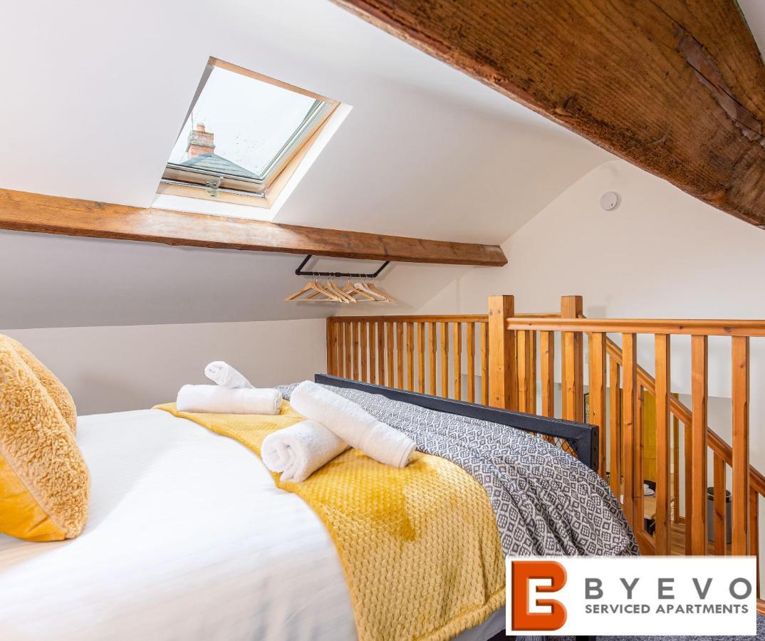Byevo Oswestry Barn - Quirky Romantic Retreat Or Cosy Contractor Base Exteriör bild