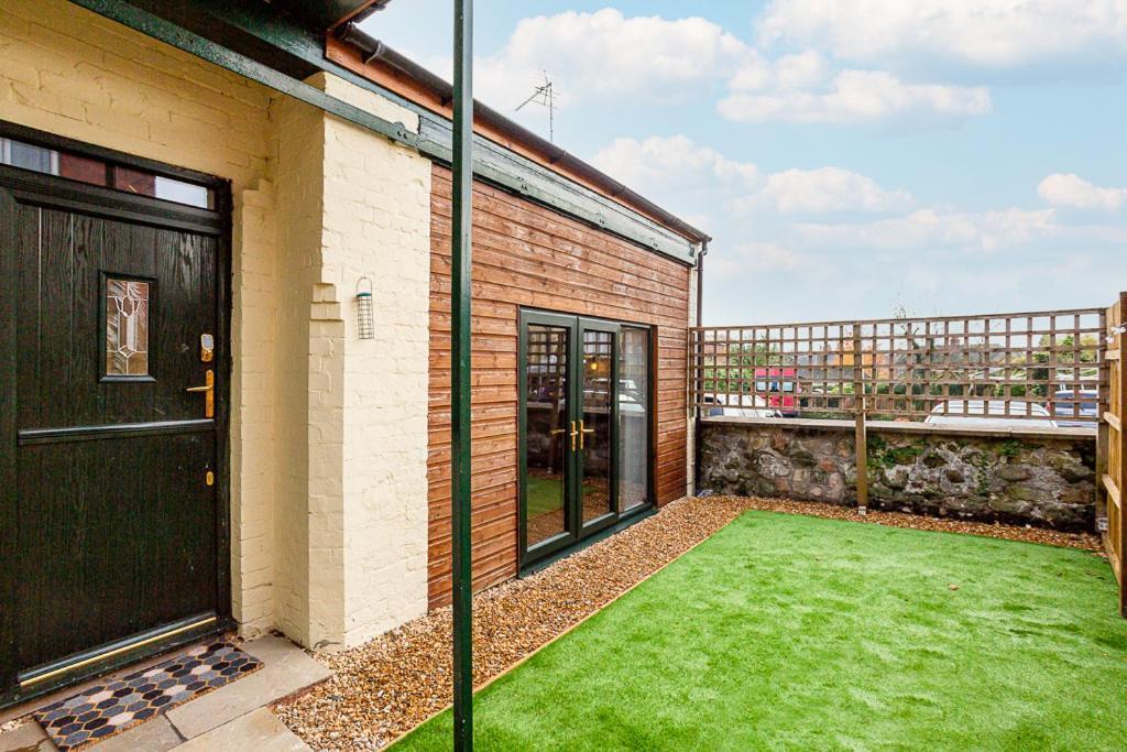 Byevo Oswestry Barn - Quirky Romantic Retreat Or Cosy Contractor Base Exteriör bild